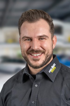 Regula Rieser - Auto Welt von Rotz AG 4