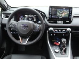 Der neue RAV4 Plug-In Hybrid – jetzt in der Auto Welt von Rotz AG erhältlich - Auto Welt von Rotz AG 9