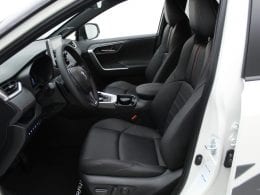 Der neue RAV4 Plug-In Hybrid – jetzt in der Auto Welt von Rotz AG erhältlich - Auto Welt von Rotz AG 11