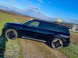 Der neue KIA EV9 Elektro-SUV Hochleistung – Ein Meilenstein in der Elektromobilität - Auto Welt von Rotz AG 13
