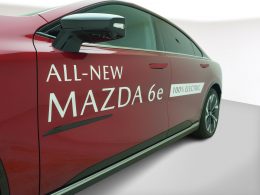 Der brandneue Mazda 6e - eine neue Elektrolimousine - Auto Welt von Rotz AG 14