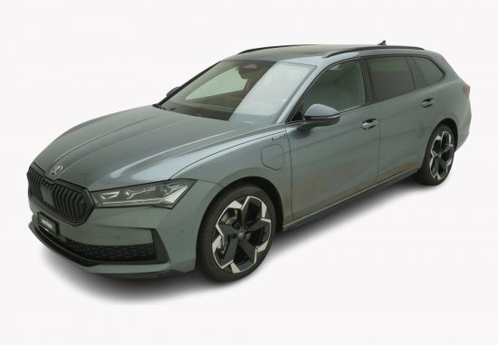 SKODA Superb 1.5 TSI Plug-in-Hybrid Sportline DSG - Auto Welt von Rotz AG 3