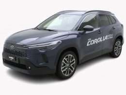 TOYOTA Corolla Cross 2.0 HSD Premium AWD-i ** 4x4  ** - Auto Welt von Rotz AG