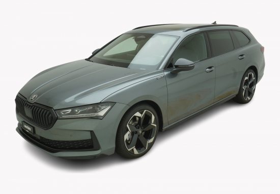 SKODA Superb 2.0 TDI Sportline 4x4 DSG - Auto Welt von Rotz AG 3