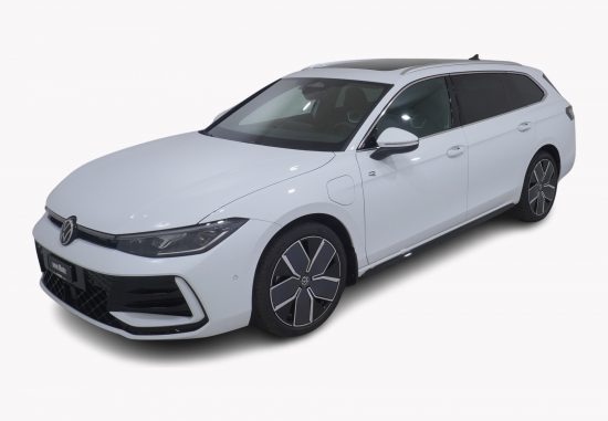 VW Passat Variant 1.5 TSI Plug-in-Hybrid R-Line - Auto Welt von Rotz AG 4