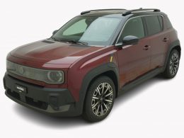 RENAULT R4 E-Tech Comfort Range iconic - Auto Welt von Rotz AG