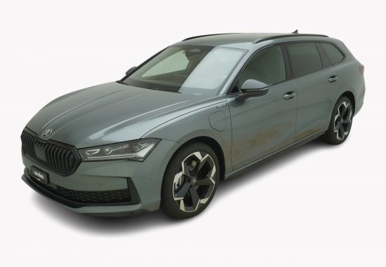 SKODA Superb 1.5 TSI Plug-in-Hybrid Sportline DSG - Auto Welt von Rotz AG 7