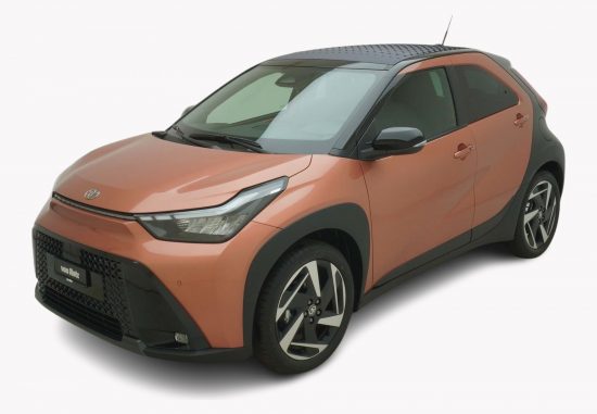 TOYOTA Aygo X 1.5 VVT-i HSD Style ** Faltdach -- also oben ohne ** - Auto Welt von Rotz AG